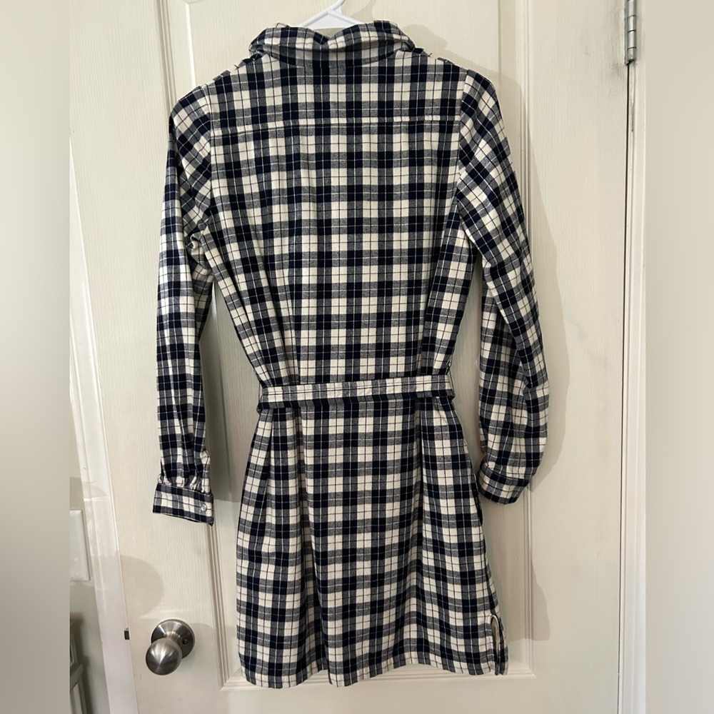 🎉 Host Pick 🎉 APC Navy Plaid Dress - Picture 5 of 10